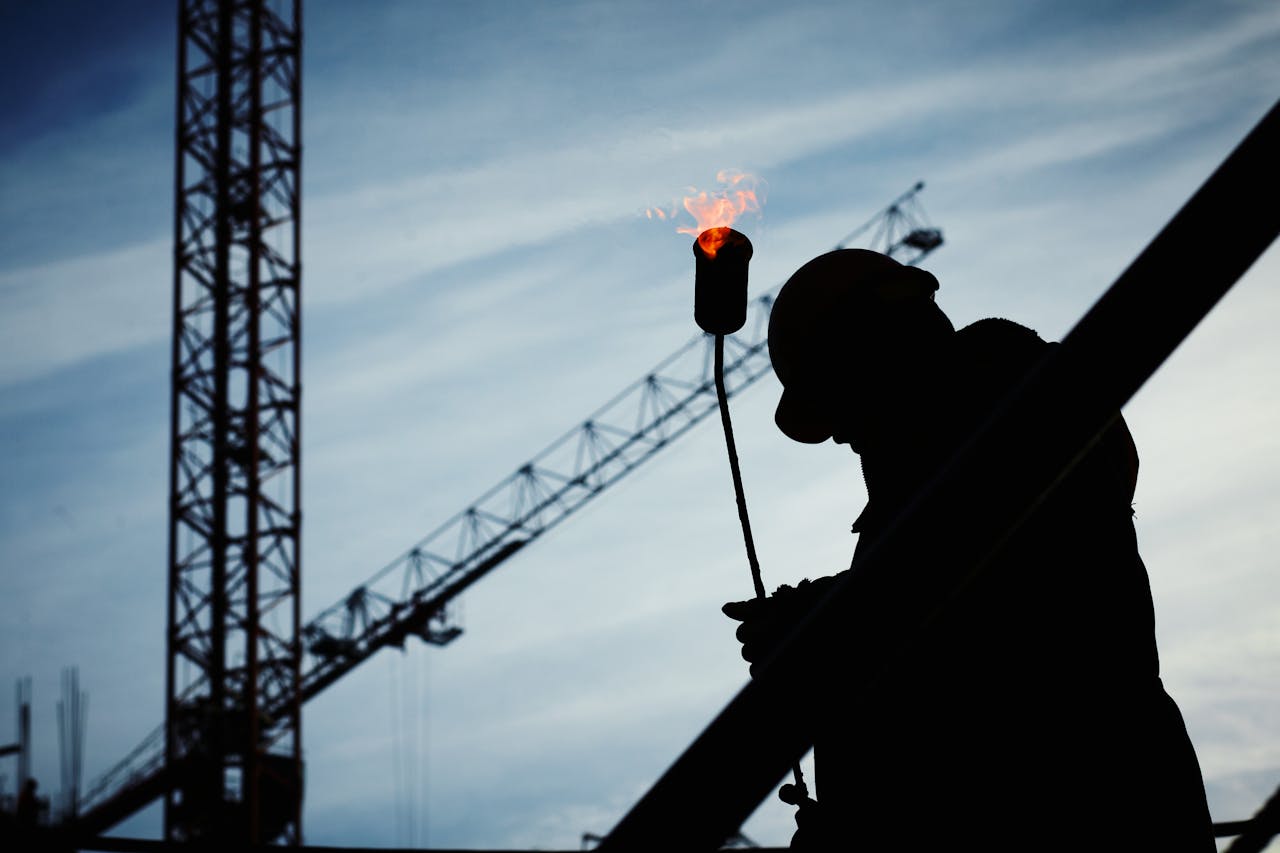 Arising Risks in Labour-Intensive Sectors for Companies | GLE News