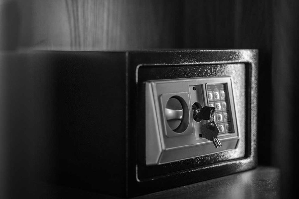 Home - How Dubai Investors Can Safeguard Assets During Global Conflict - Global Law Experts