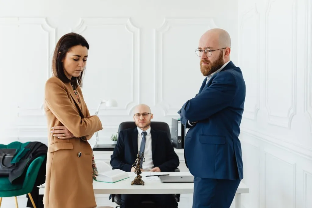 Employment Lawyer: What They Do, When To Hire One, And What It Costs - Employment Lawyer - Global Law Experts Employment Lawyer, Employee Filing A Case Against Previous Employer | Global Law Experts News
