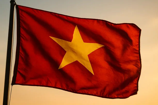 Vietnam Opens Order Routing Global Brokers