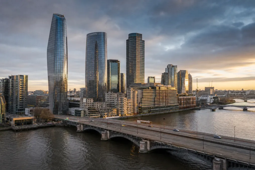 closed-ended fund restructuring uk