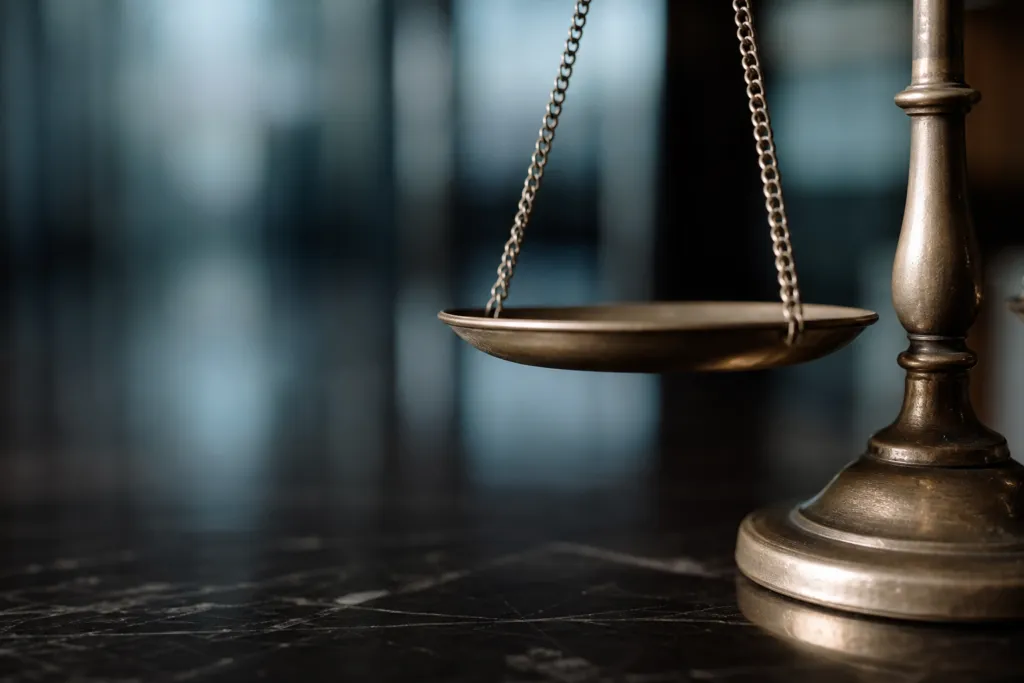 governing law clauses uae