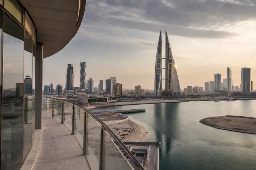 in-house counsel vs law firm bahrain