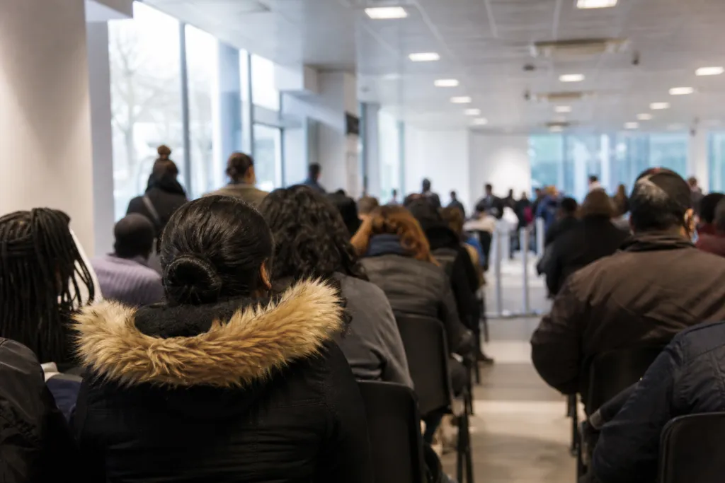 residence permit processing times france